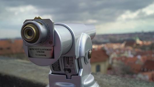 用于用Prague为游客设计的望远镜视频的预览图