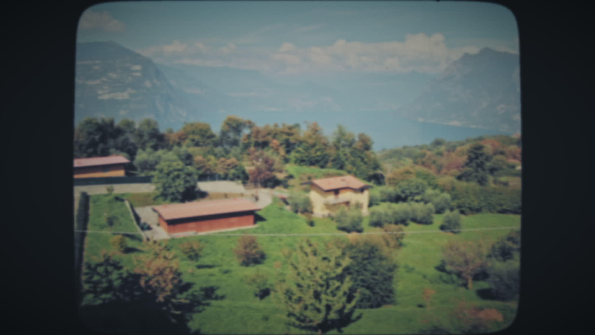 山上的小意大利村视频的预览图