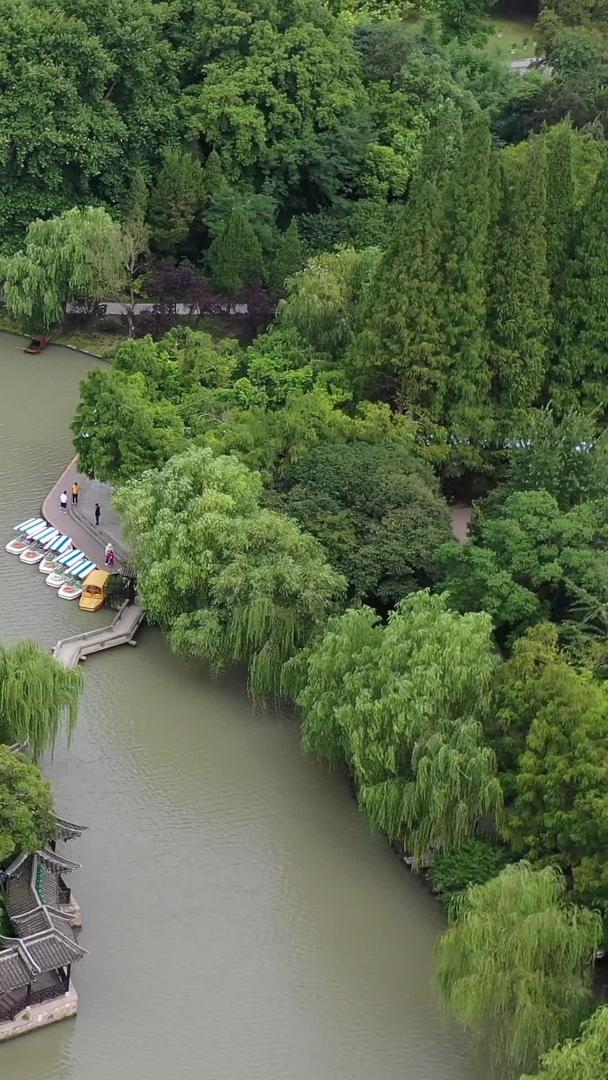 江苏省扬州瘦西湖航拍视频视频的预览图