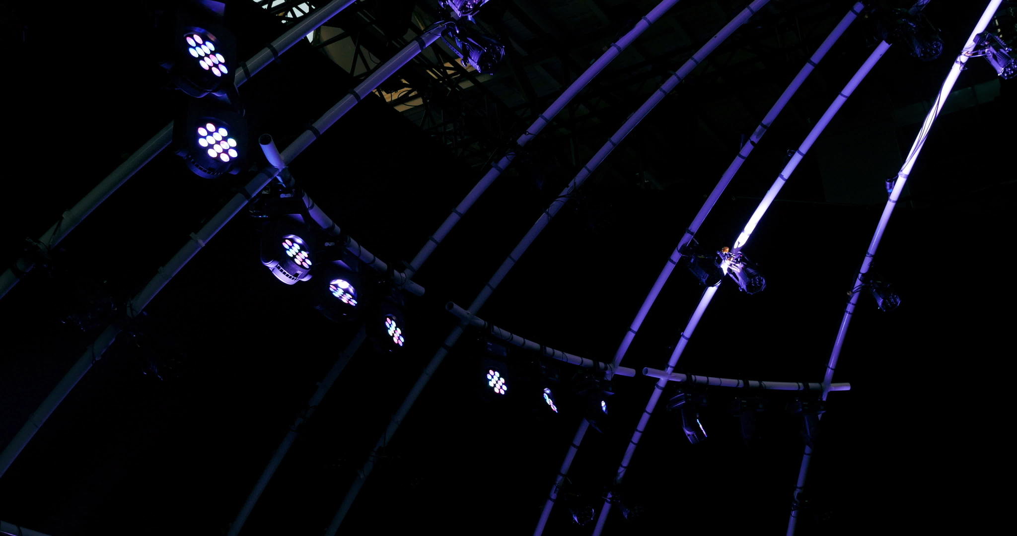 舞台电柱带灯光视频的预览图