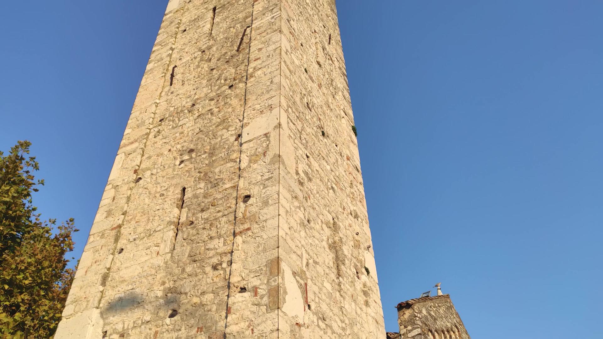 巴巴多利诺圣塞斯特洛教堂在意大利视频的预览图