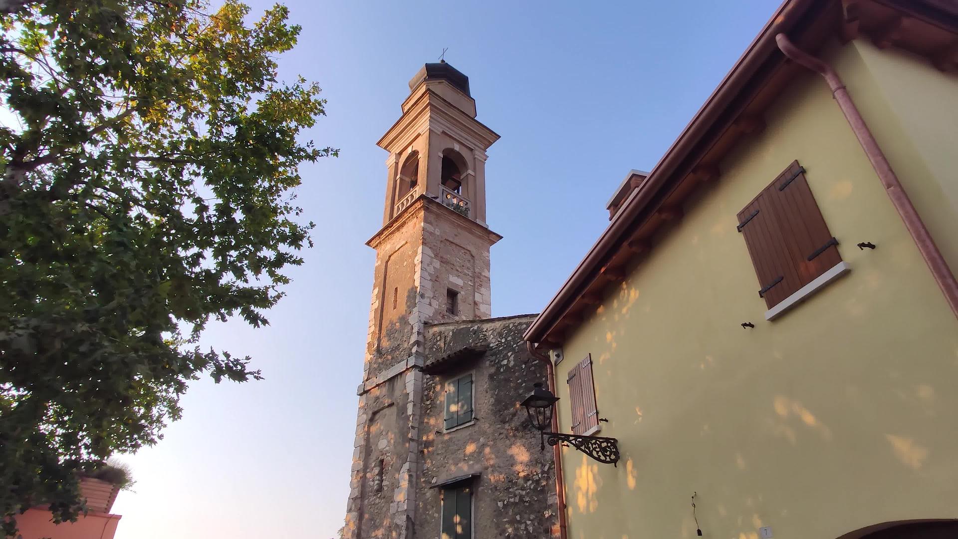 巴巴多利诺6号圣塞斯特洛教堂视频的预览图