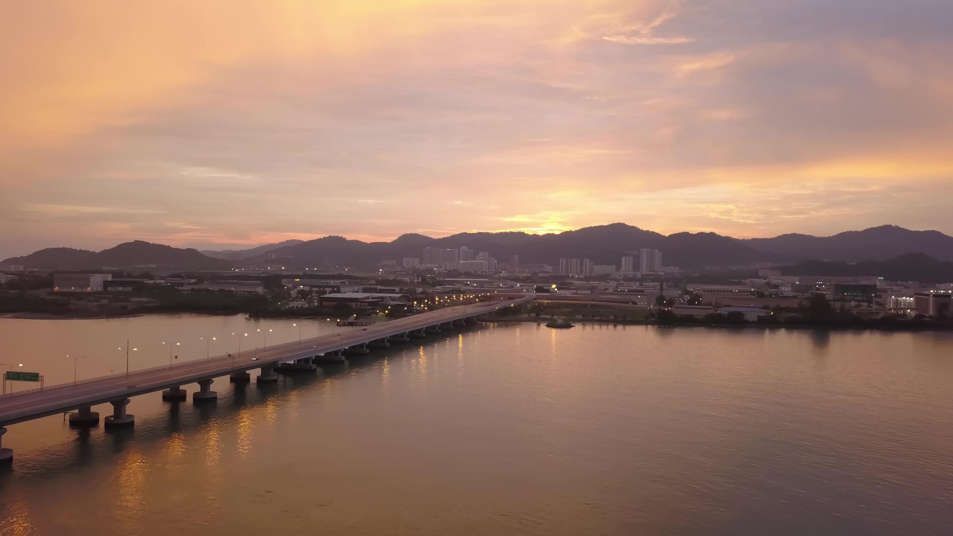 日落时间奉江第二桥视频的预览图