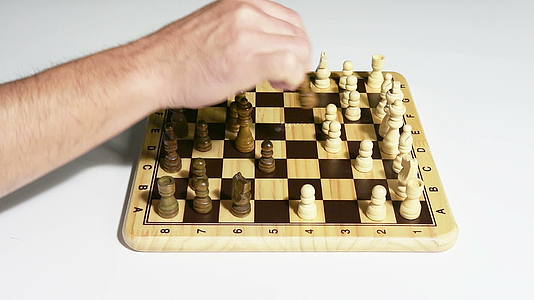 国际象棋游戏视频的预览图