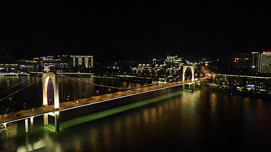 航拍广西柳州红光大桥夜景灯光视频的预览图