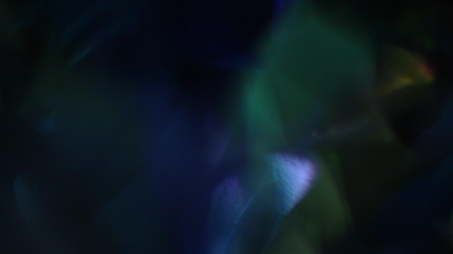 彩色旋转钻石蓝宝石02视频的预览图