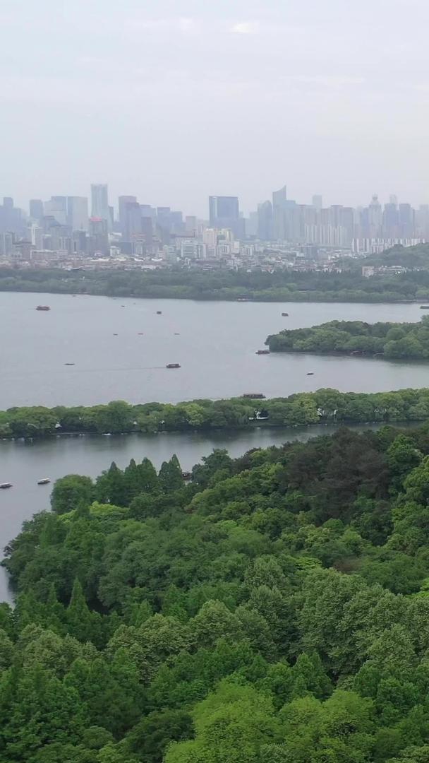 杭州西湖苏堤风景航拍视频视频的预览图