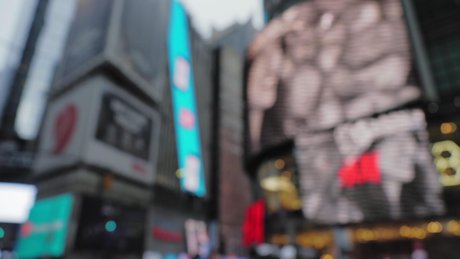 模糊的纽约广告牌视频的预览图