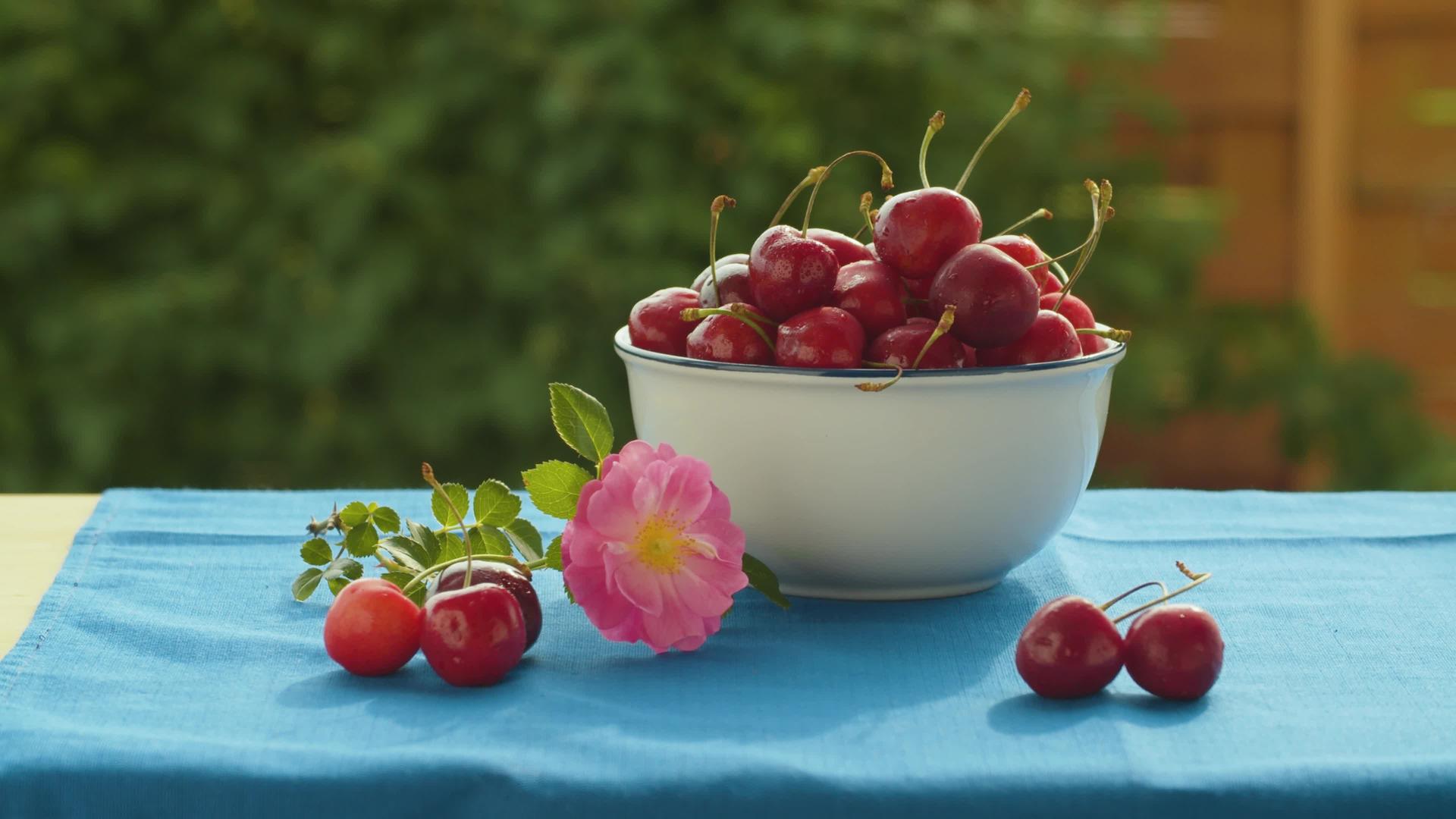 成熟的樱桃在的樱桃视频的预览图