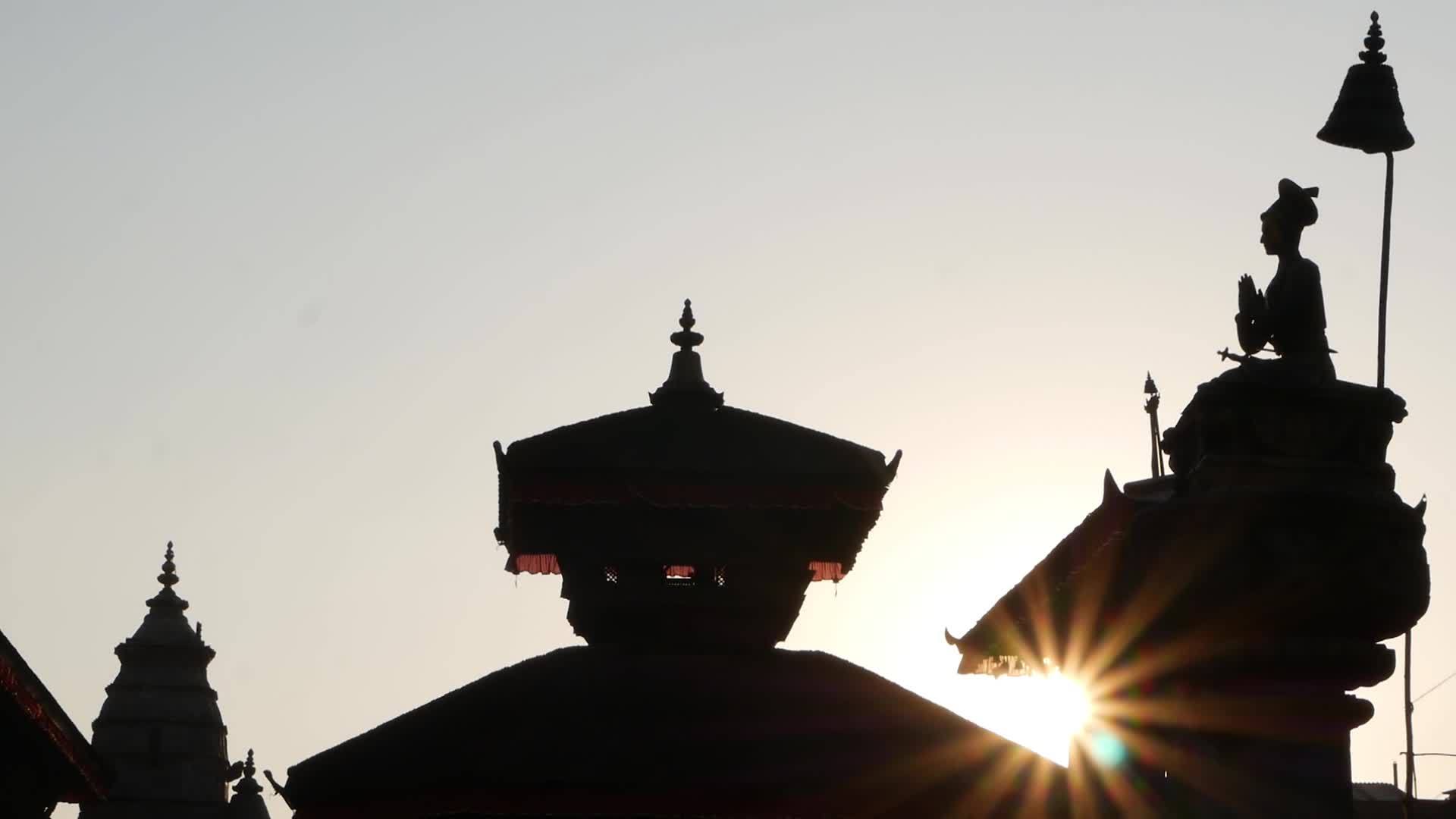 在明亮的阳光下巴卡塔普尔是东部的一座古城nepal的视频的预览图
