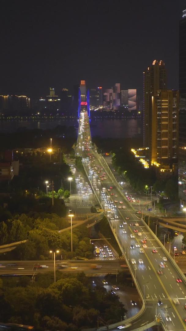 城市夜景交通道路交通道路交通道路交通道路天际线素材视频的预览图