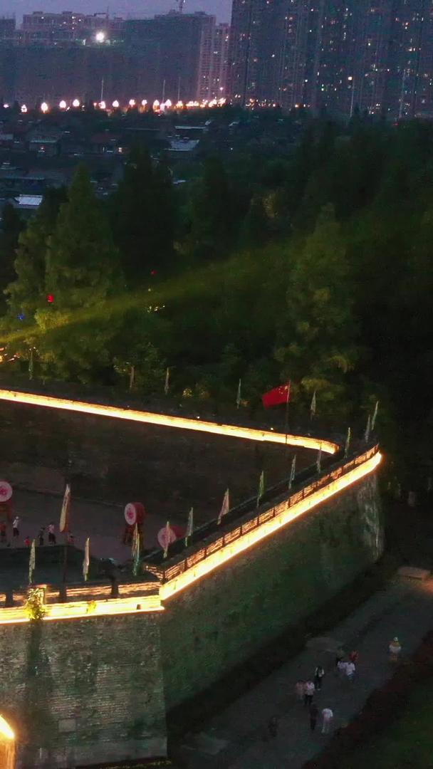 湖北省荆州古城4A景区夜景航拍视频视频的预览图