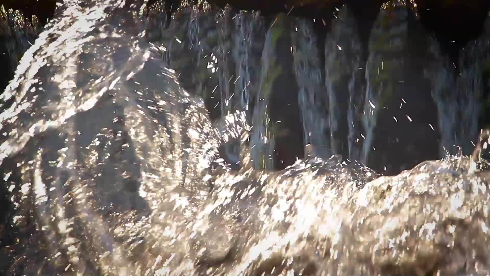 弗朗切州的瀑布细节视频的预览图