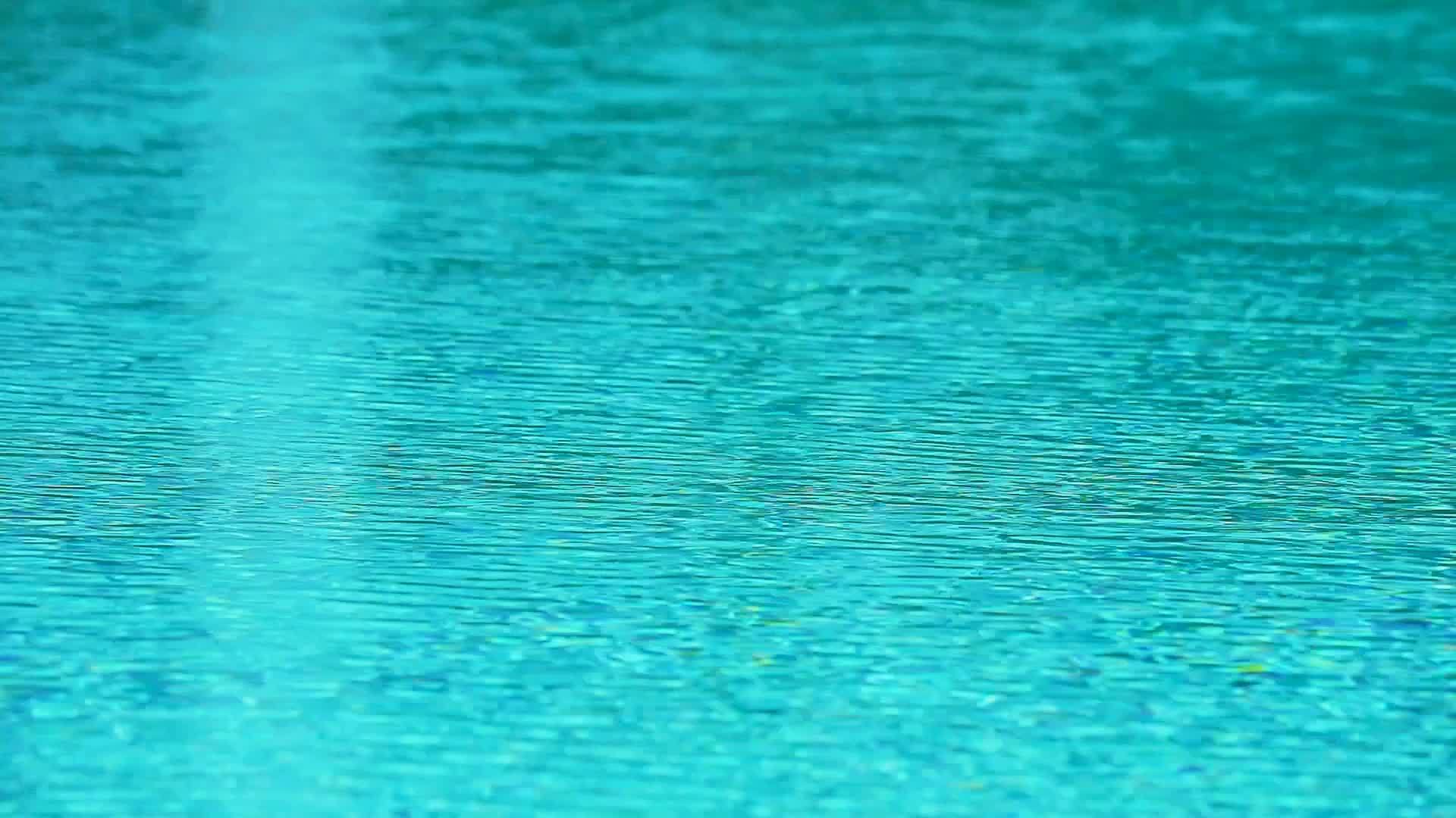 游泳模拟泳池cear水面视频的预览图