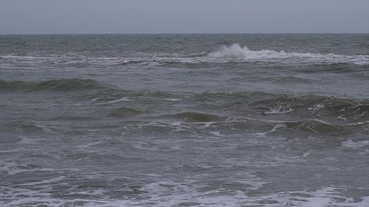 海中的风浪视频的预览图