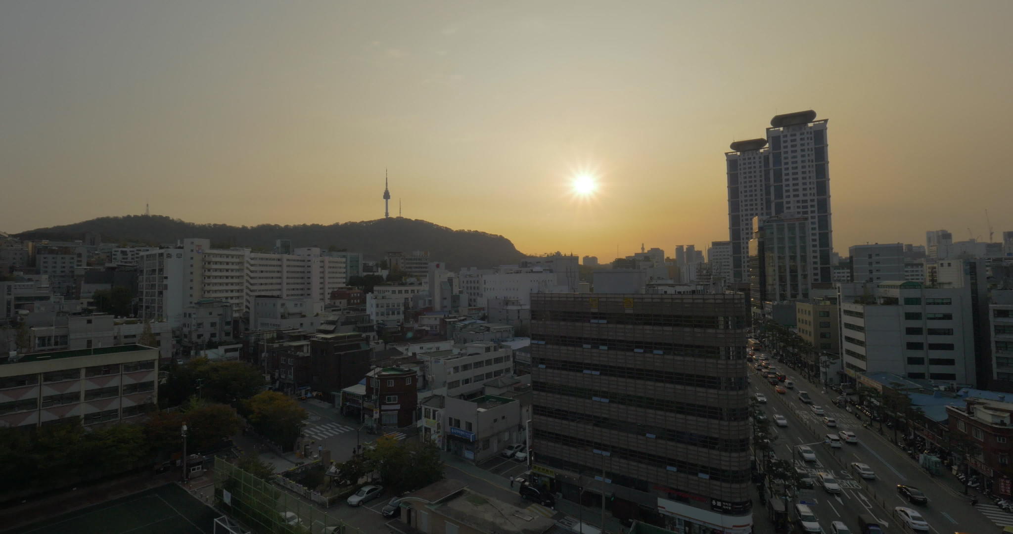 韩国日落以南视频的预览图