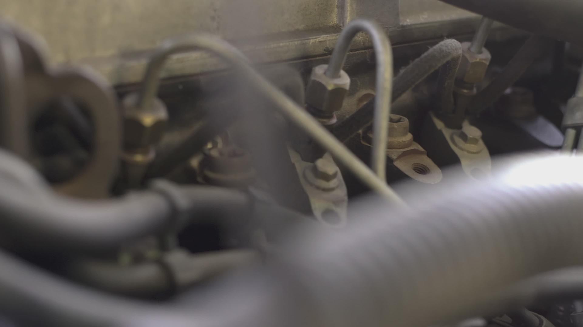 柴油发动机喷射器的细节视频的预览图