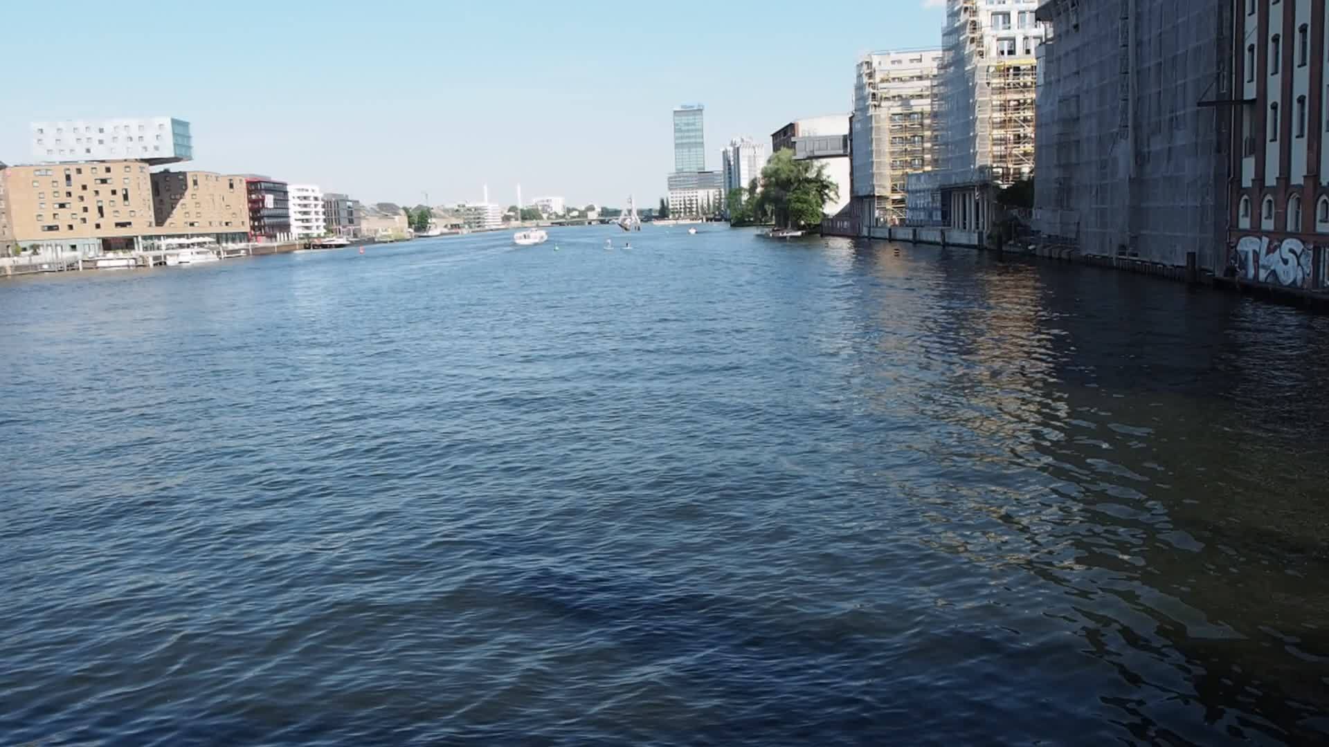 以贝尔林河为河流视频的预览图