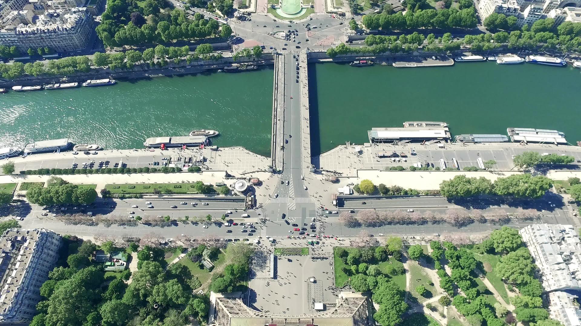 从巴黎的埃菲尔塔到波特迪耶纳桥和夸角街视频的预览图