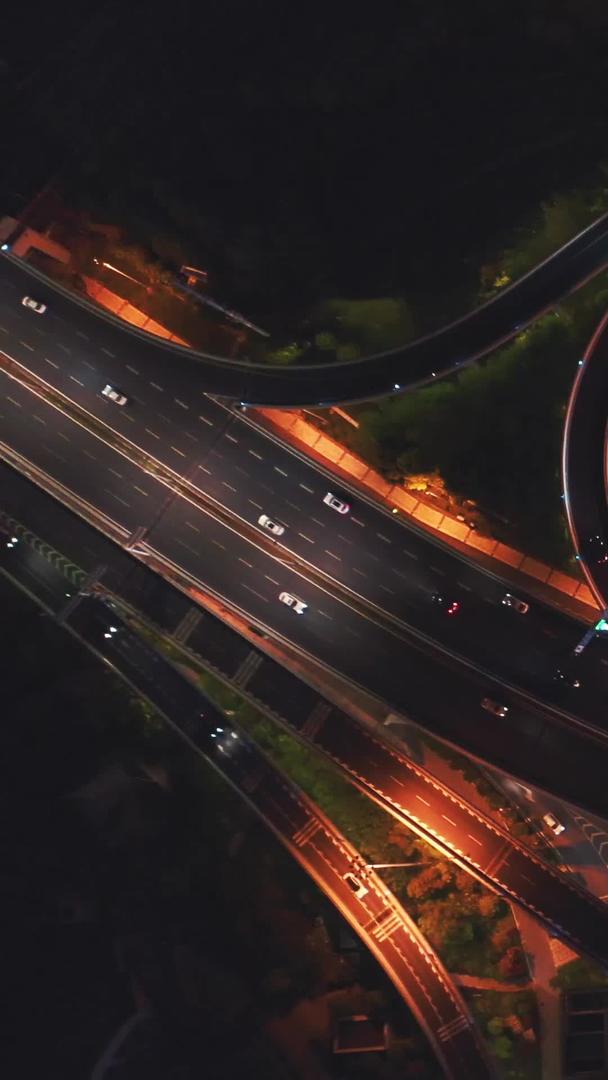风景城市夜景交通道路色彩灯光素材视频的预览图