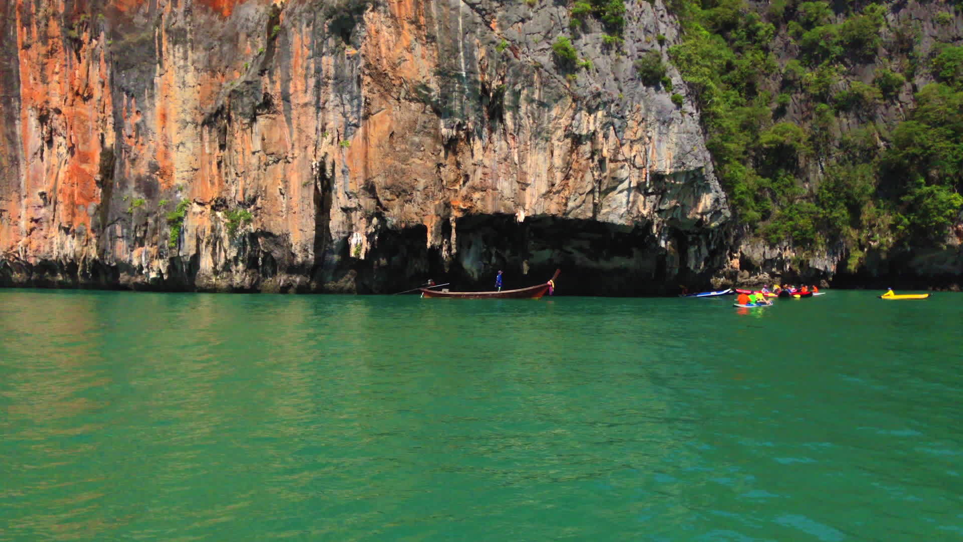 泰国王国湾的旅行者视频的预览图