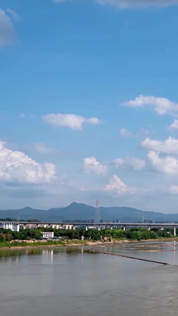 拍摄江西赣江特大桥蓝天白云延时摄影视频的预览图