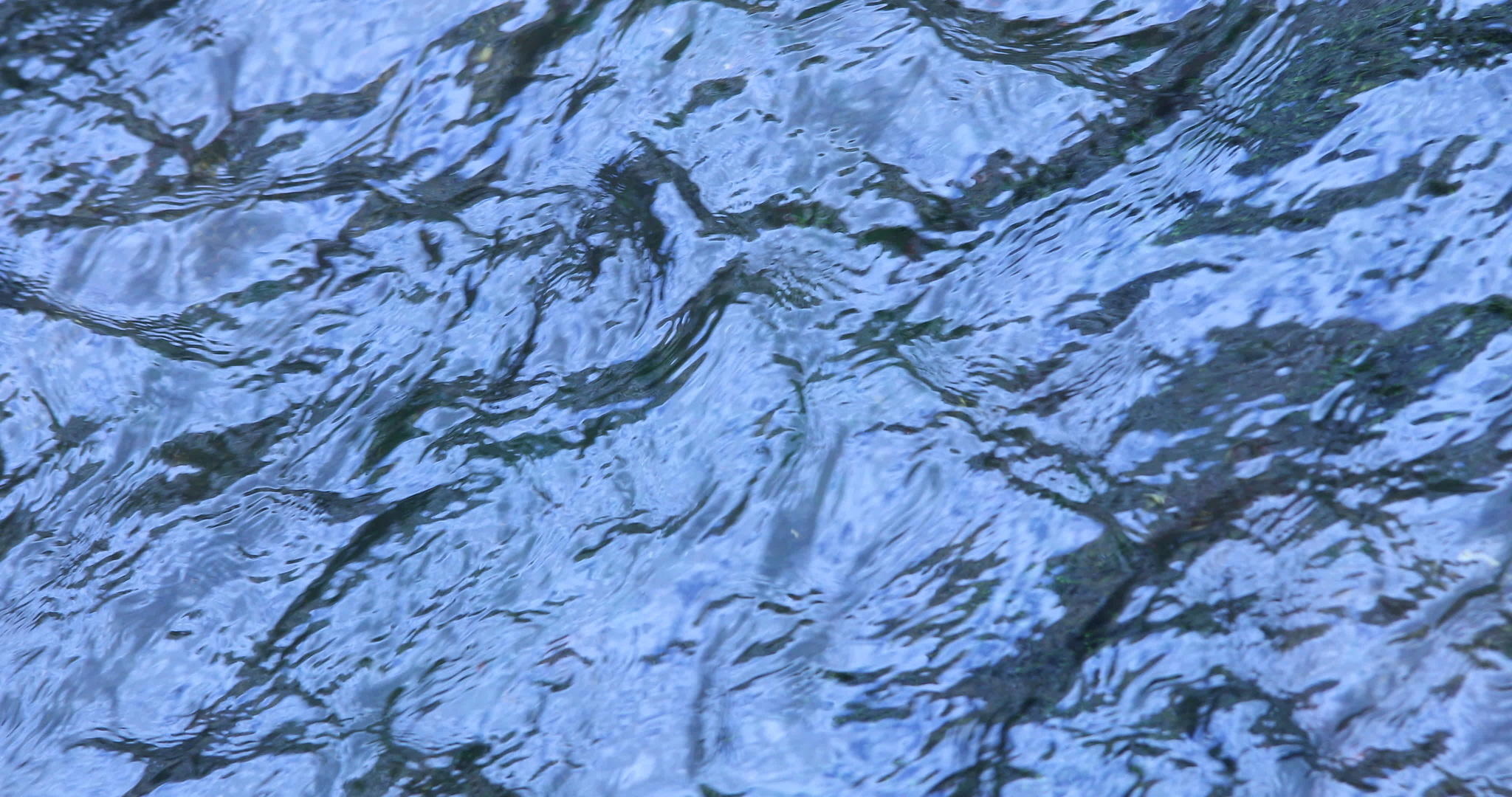 流经石流水视频的预览图