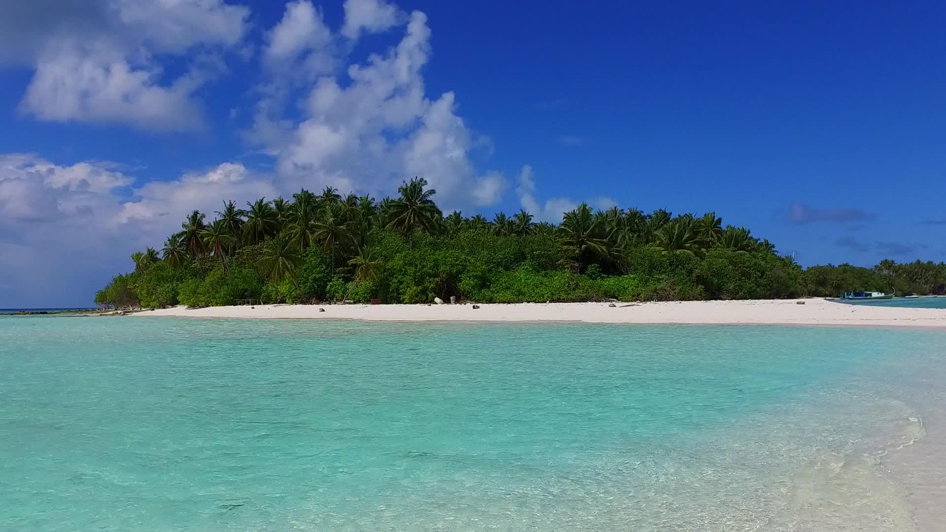 以白沙为背景的豪华岛屿海滩冒险广角抽象视频的预览图