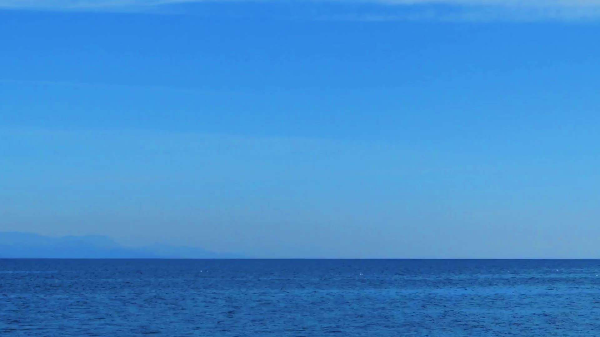 地中海美丽的蓝海暑假旅行和假期视频的预览图