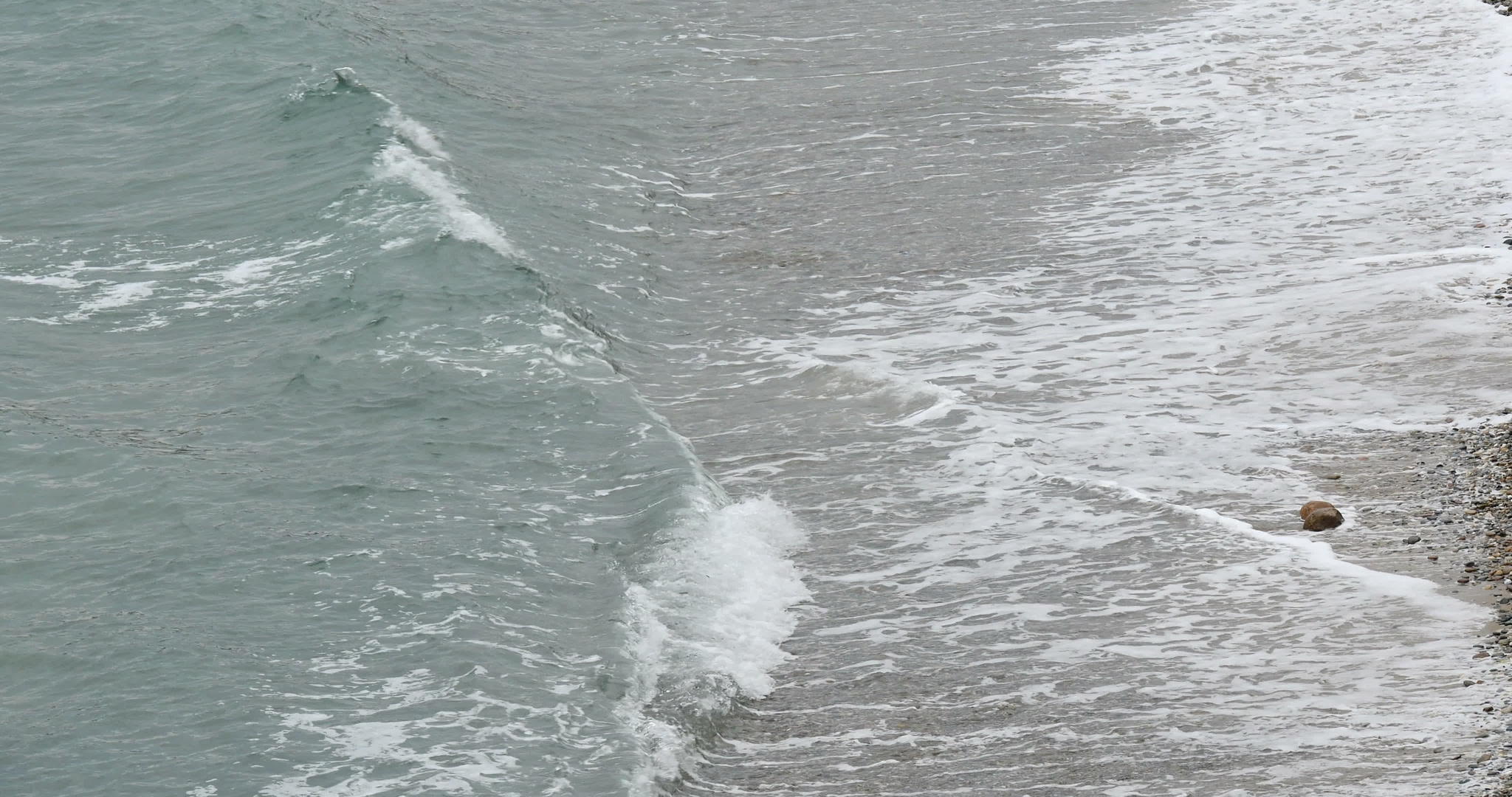 海浪顶部视图视频的预览图