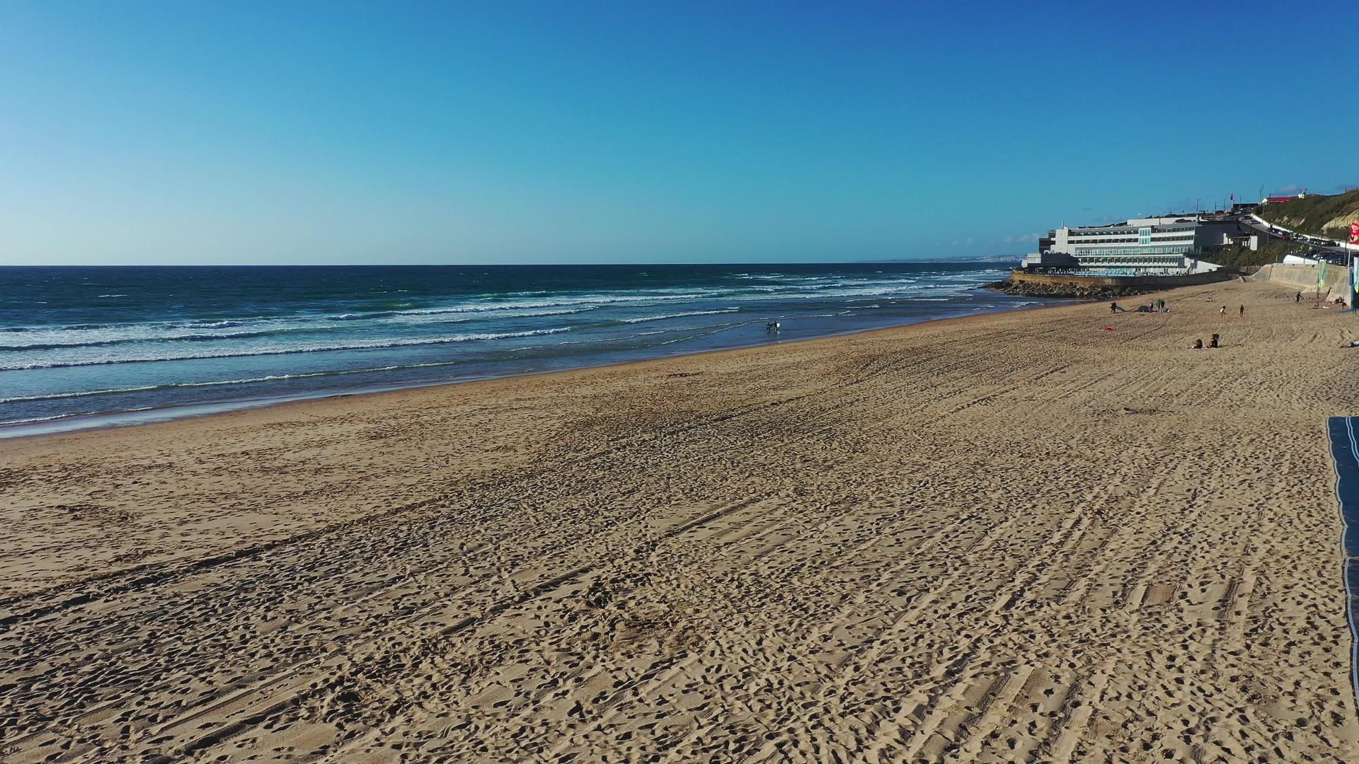 葡萄牙普拉亚格兰德海滩美丽的日落视频的预览图