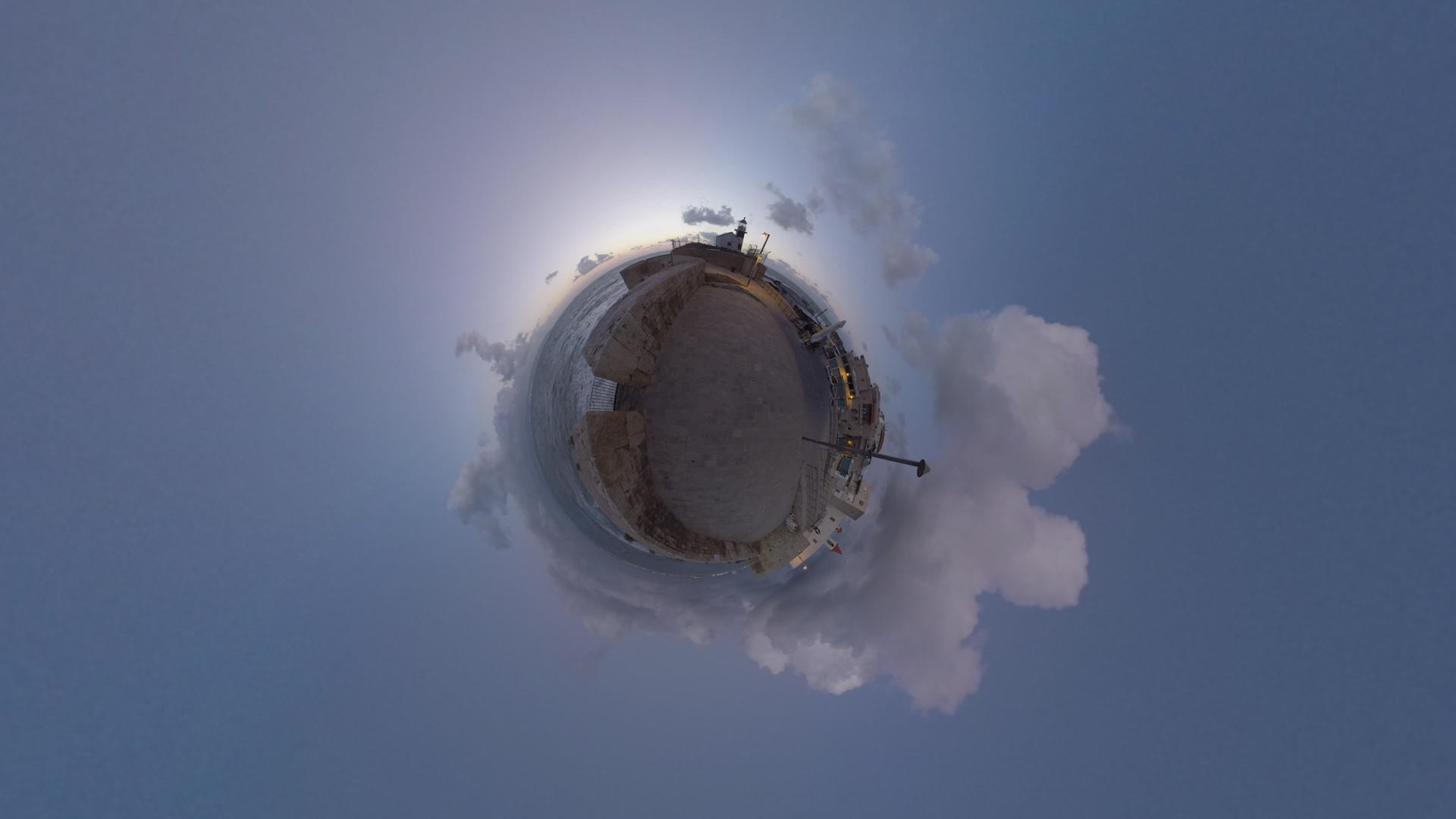 沿海城市时间折叠行星效应微小视频的预览图