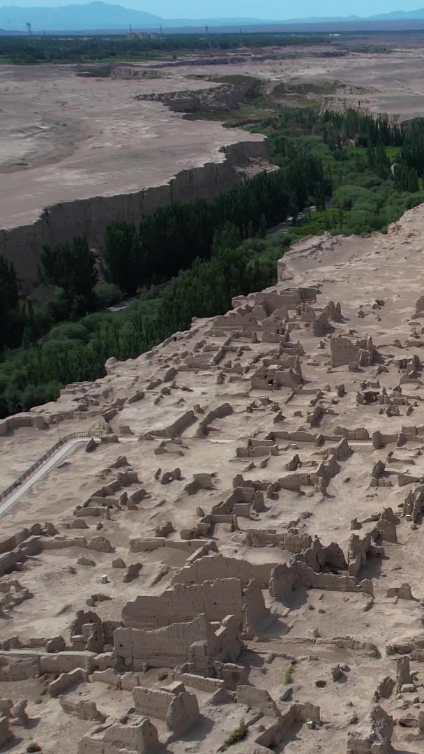 航拍4A吐鲁番著名旅游景点世界文化遗产交河故城遗址视频视频的预览图