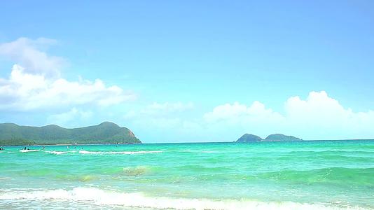 海洋岛屿和蓝天背景的旅游游戏用水1视频的预览图