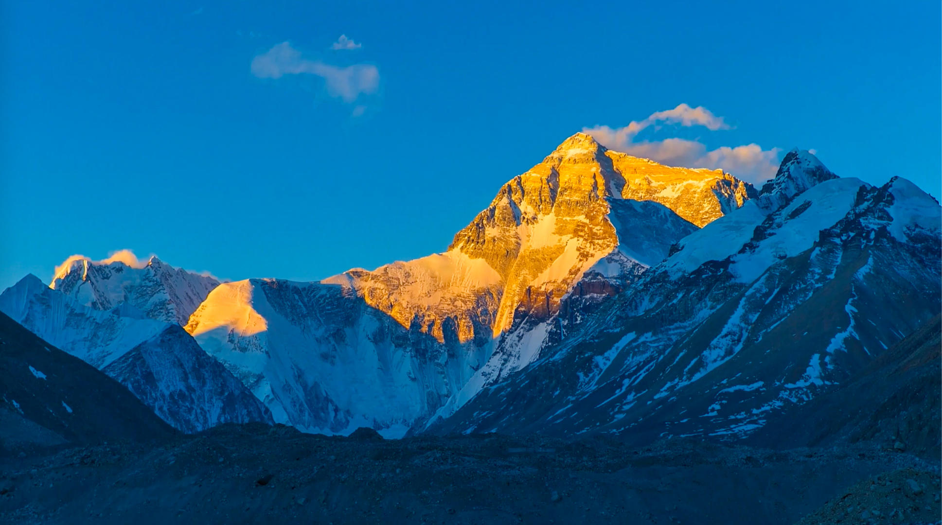 西藏雪山4k延时视频的预览图