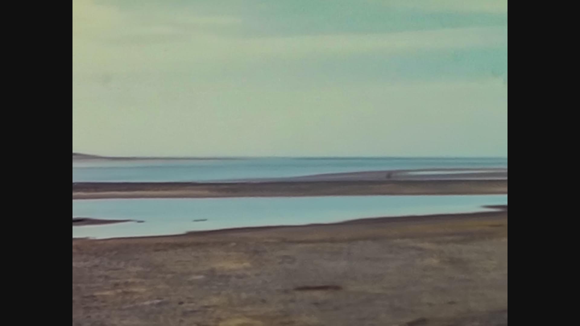 1967年统一王国Caerfai海滩视频的预览图