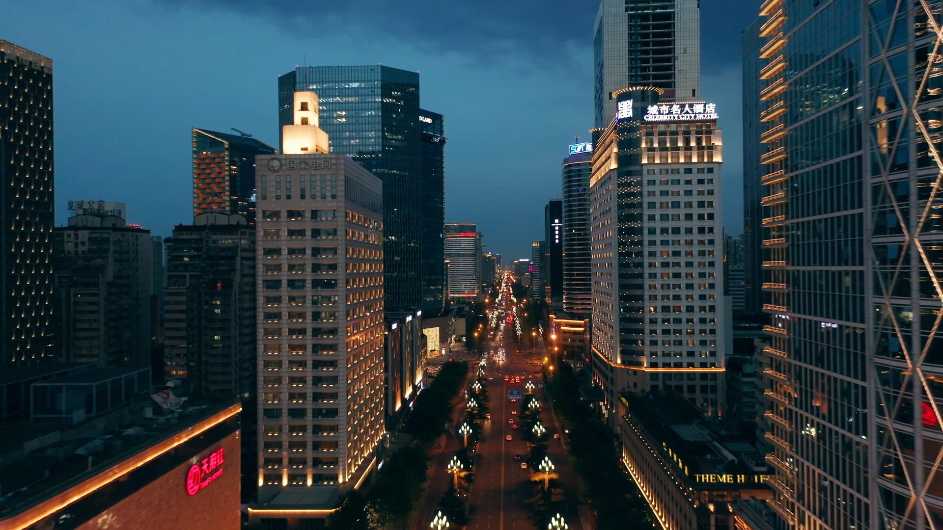 4k实拍成都地标天府广场高楼大厦夜景视频的预览图
