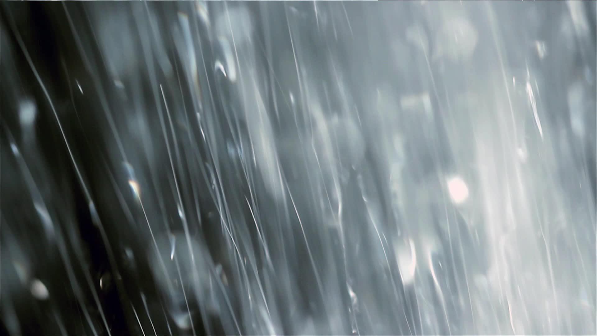 银色淋浴抽象视频的预览图