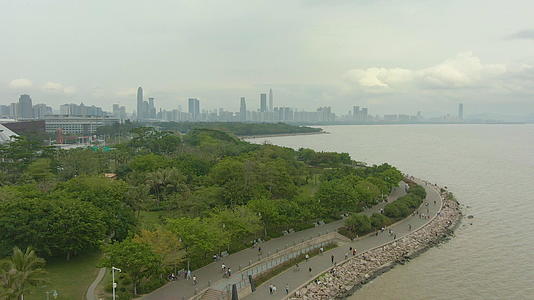日复一日深圳市富提亚区城市天线和海湾公园空中视频的预览图