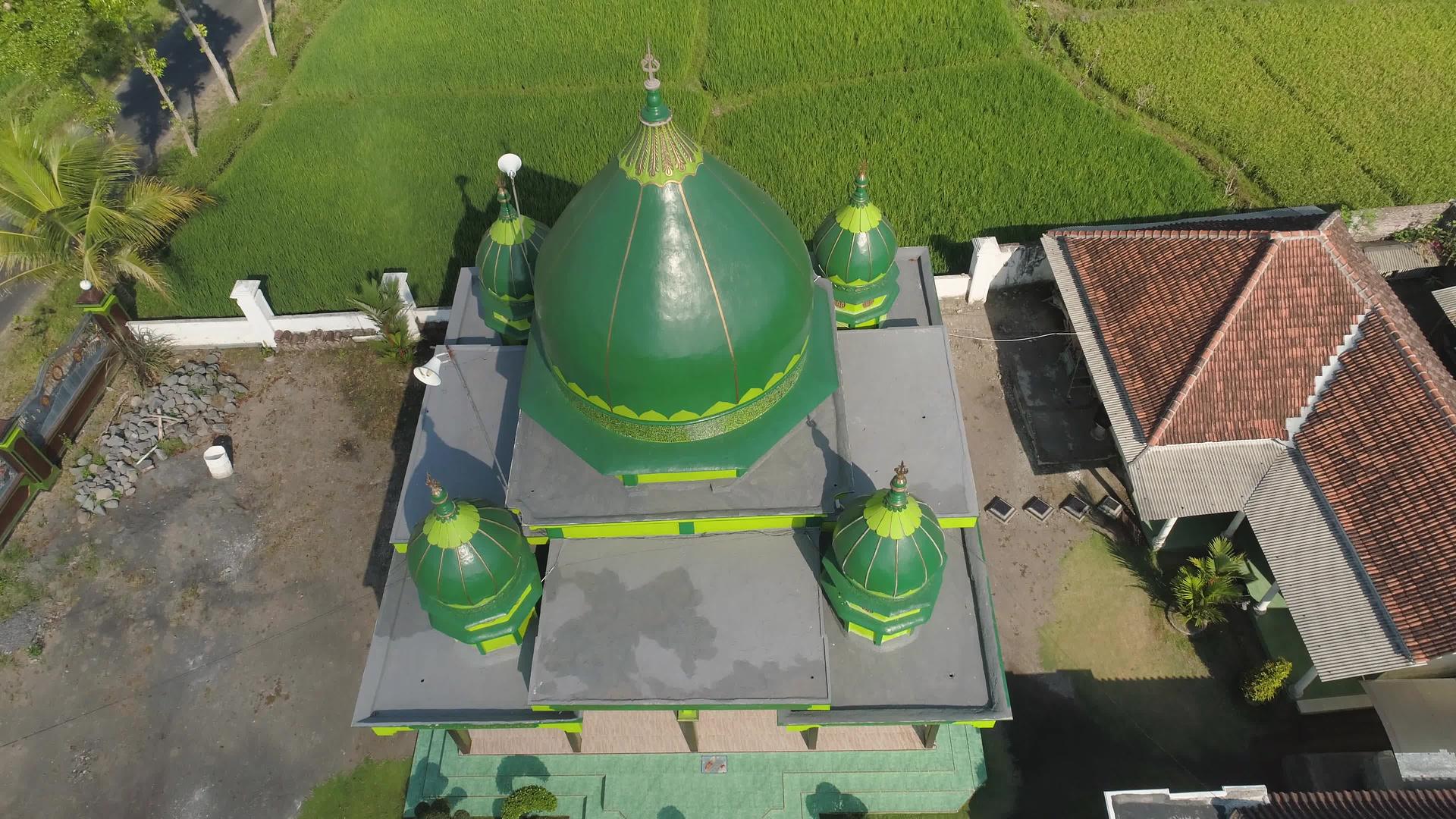 大米田间清真寺javaIndonesia视频的预览图