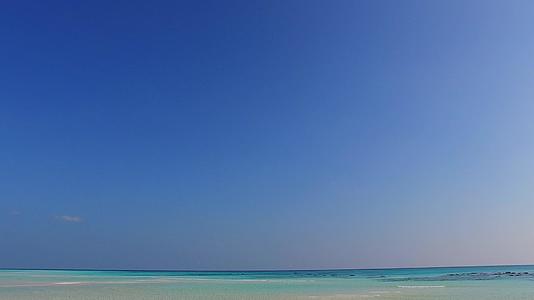 热带度假胜地海滩野生动物的浪漫风景沿着沙巴进行视频的预览图
