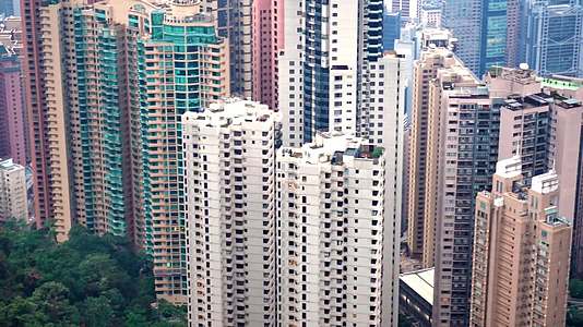 香港密集公寓区高角度视图视频的预览图