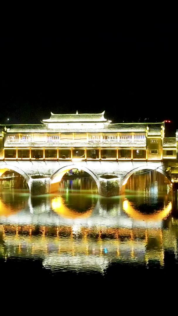 湖南凤凰古城虹桥夜景视频的预览图