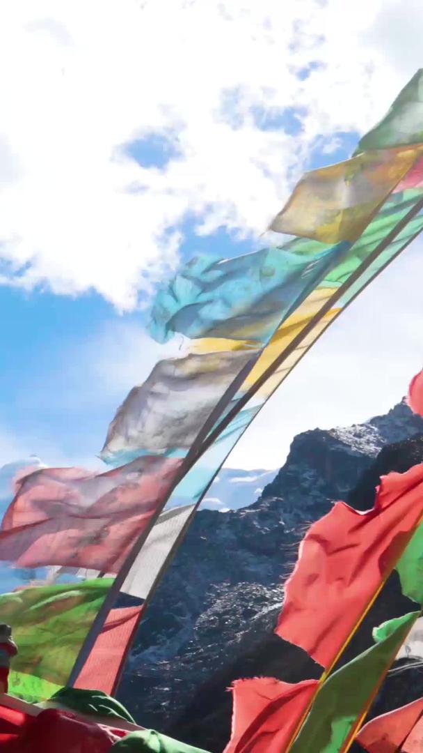 延迟拍摄西藏朗朗县勃勃朗雪山风景视频的预览图