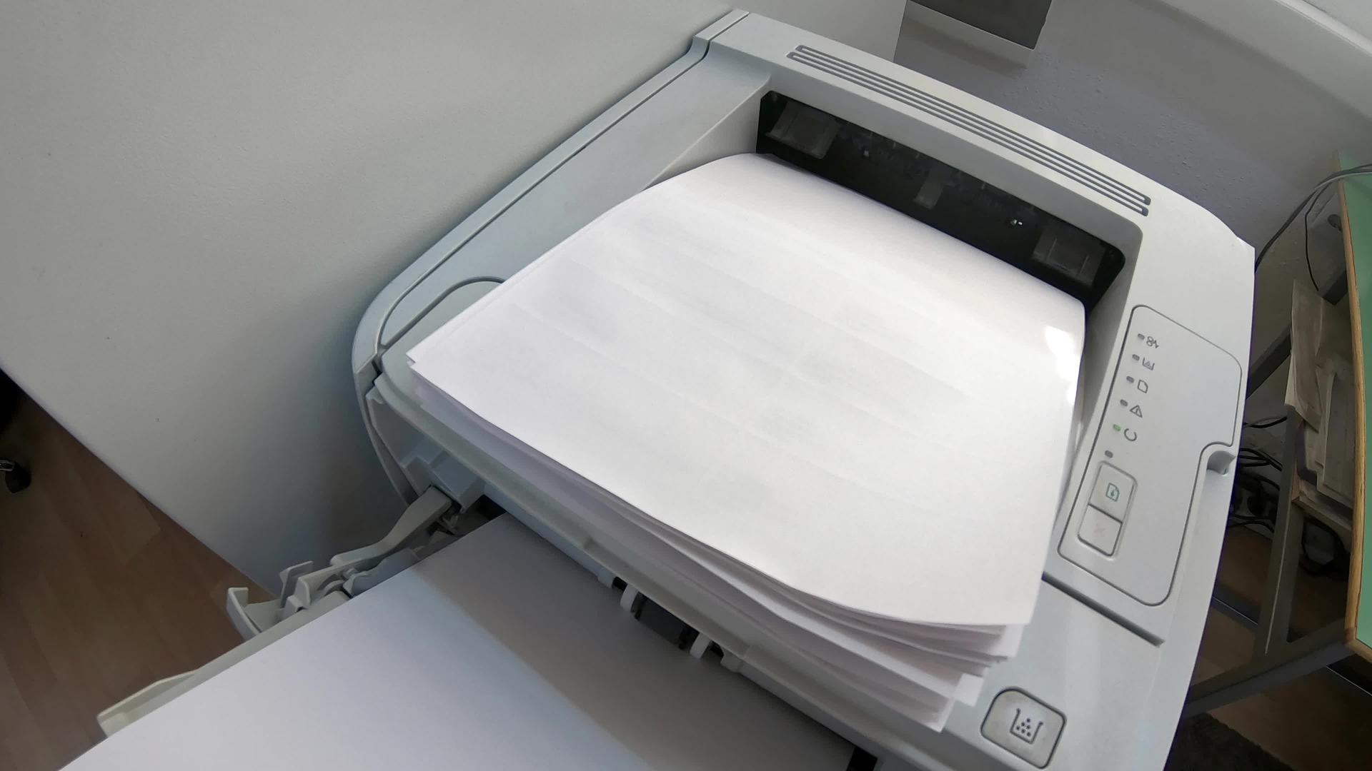 办公室激光印刷印刷机印刷打印文件视频的预览图