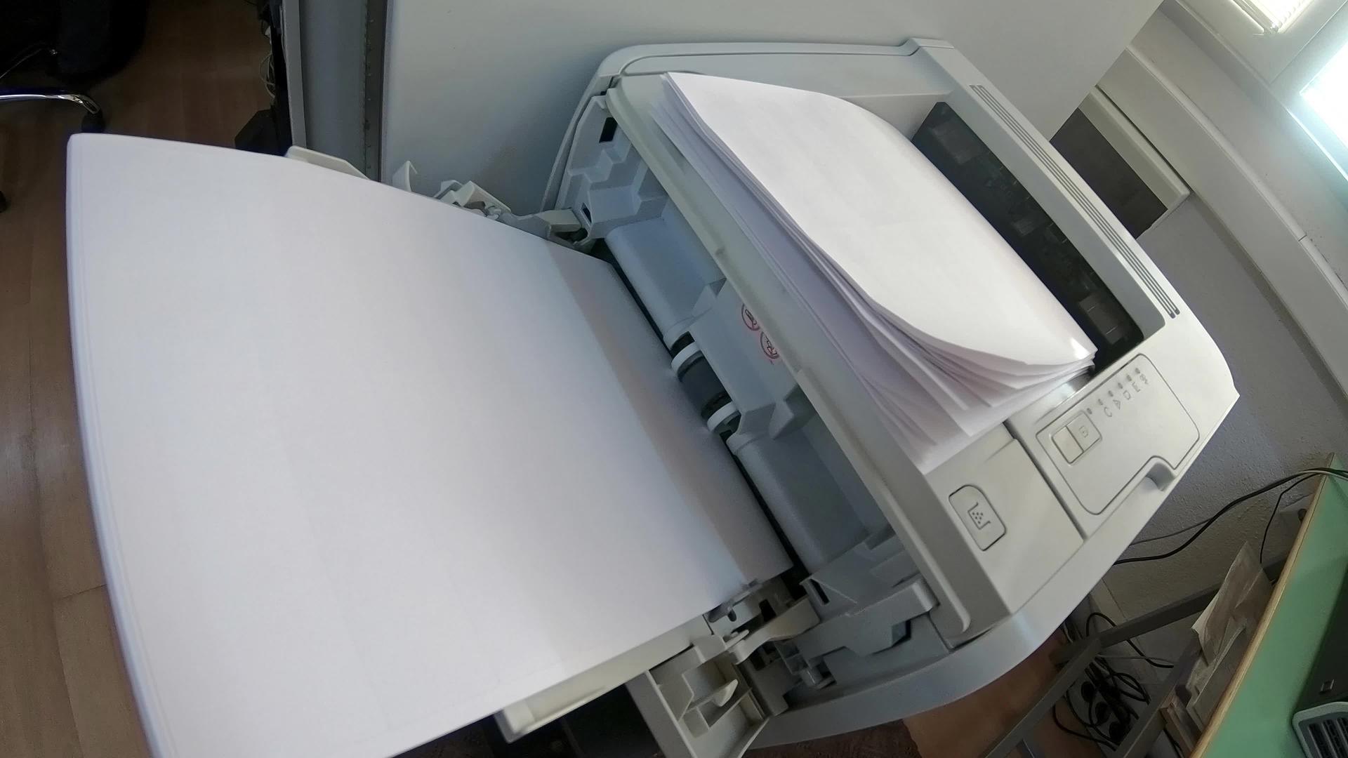 办公室激光印刷印刷机印刷打印文件视频的预览图