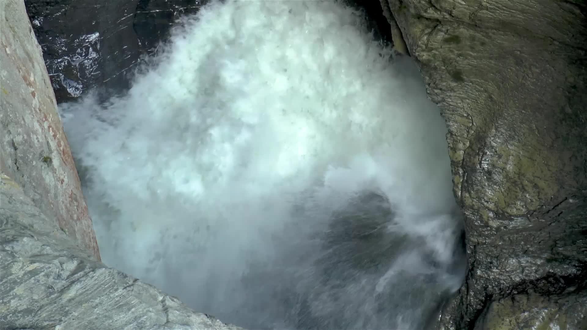 斯威切兰的冰河瀑布视频的预览图