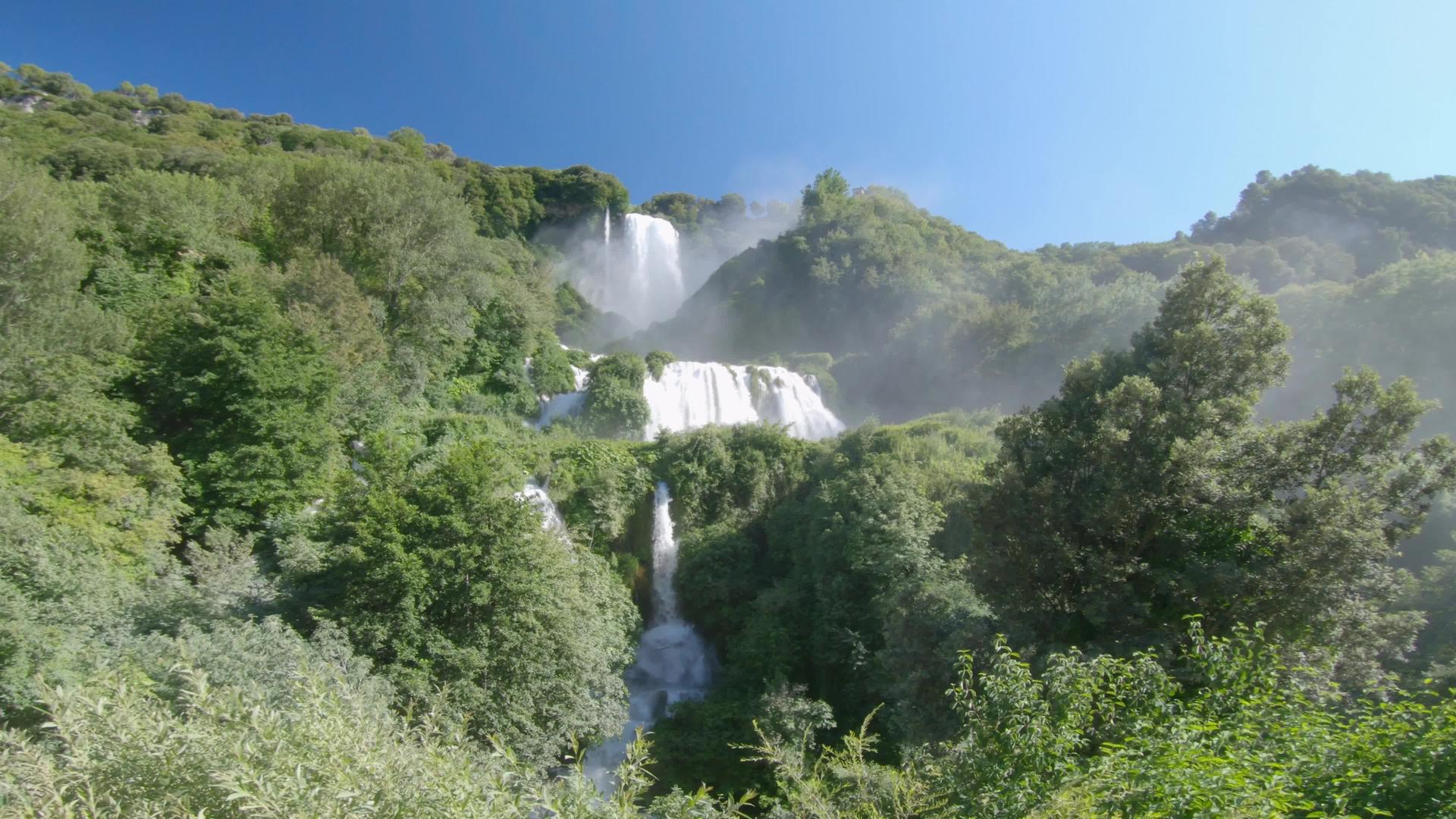 欧洲最高的马莫尔瀑布视频的预览图