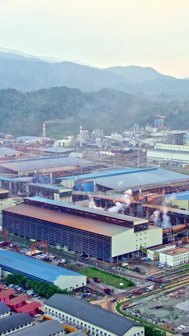 印尼钢铁厂航拍视频的预览图