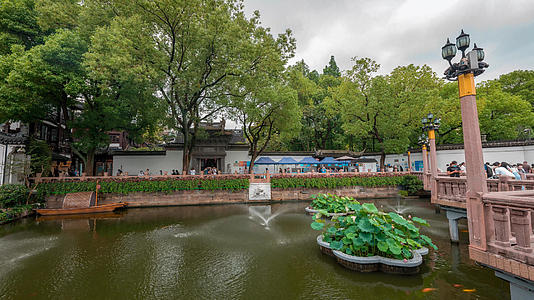 8K上海豫园延时视频的预览图